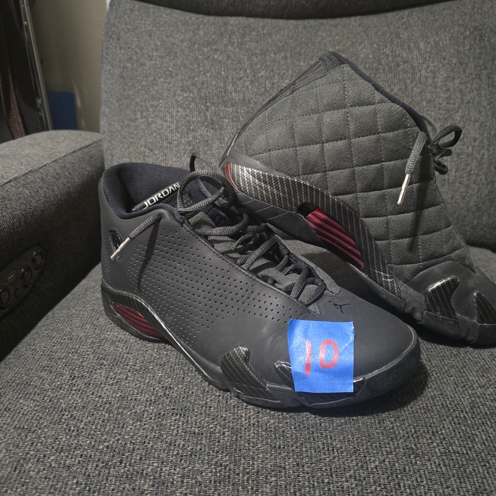 Jordan Men's Black Sneakers